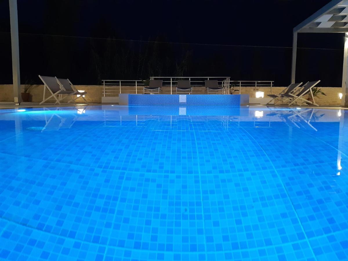 Matala Prime Villas Bagian luar foto